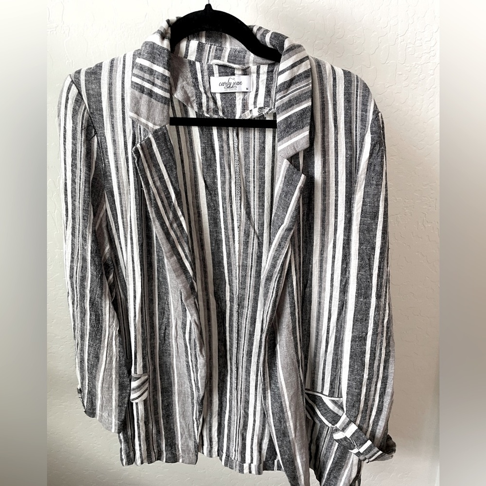 Carly Jean Los Angeles striped blazer in Medium HAS POCKETS